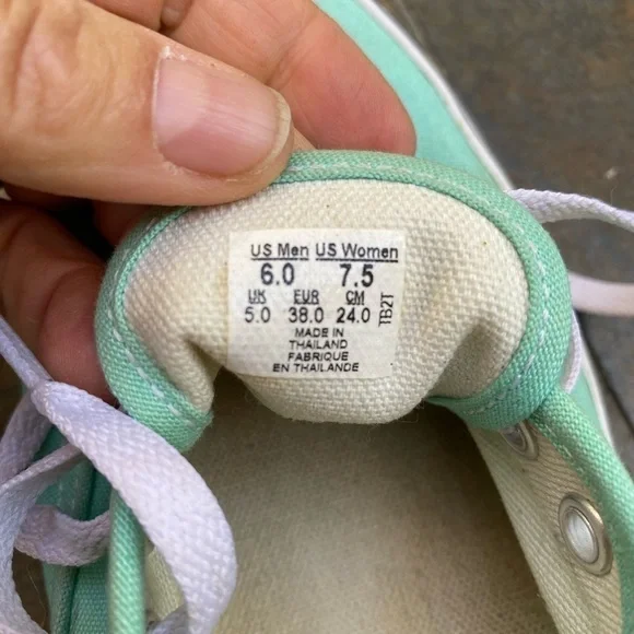 Vans authentic style sneakers✨ - Picture 9 of 9